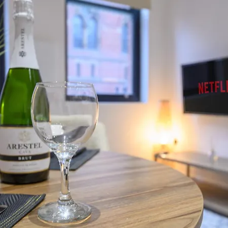 Fantastic Modern 1 Bedroom Daire *