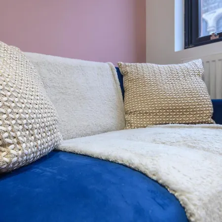 Fantastic Modern 1 Bedroom Daire