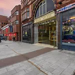 Fantastic Modern 1 Bedroom
