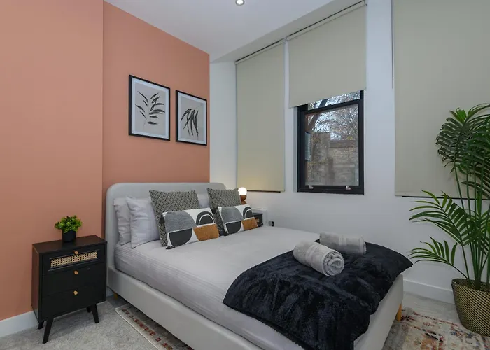 Fantastic Modern 1 Bedroom