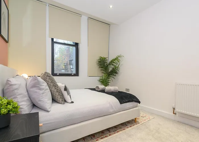 Апартаменти Fantastic Modern 1 Bedroom