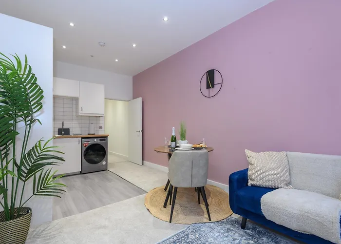 Апартаменти Fantastic Modern 1 Bedroom